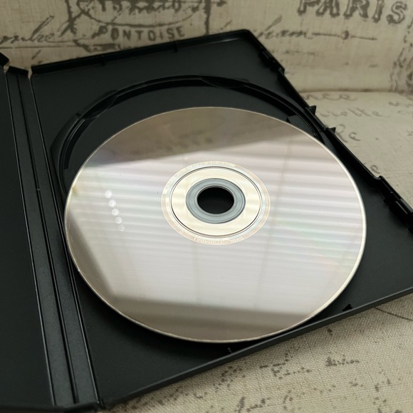 Basic Instict 2 Movie/DVD - Picture 4 of 4